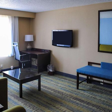 Clarion Hotel Conference Center - North Lexington Ngoại thất bức ảnh