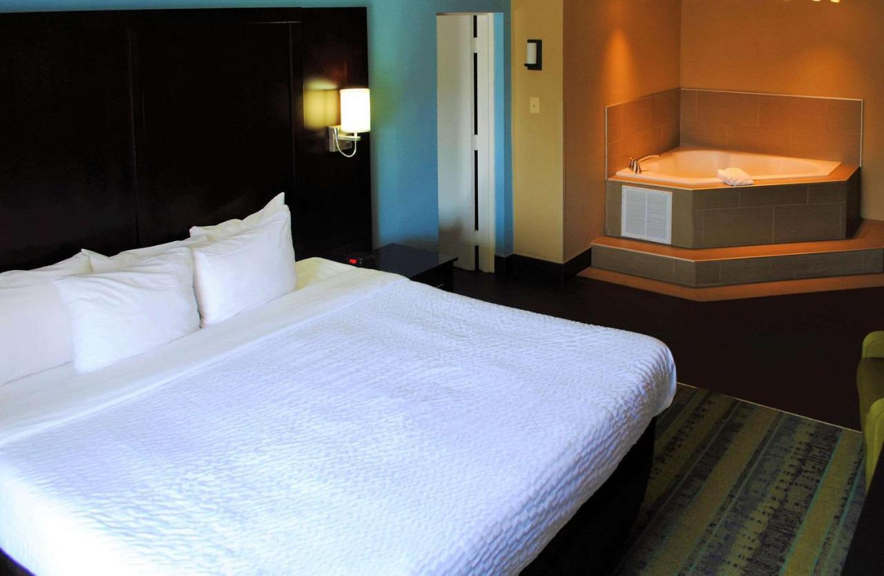 Clarion Hotel Conference Center - North Lexington Ngoại thất bức ảnh