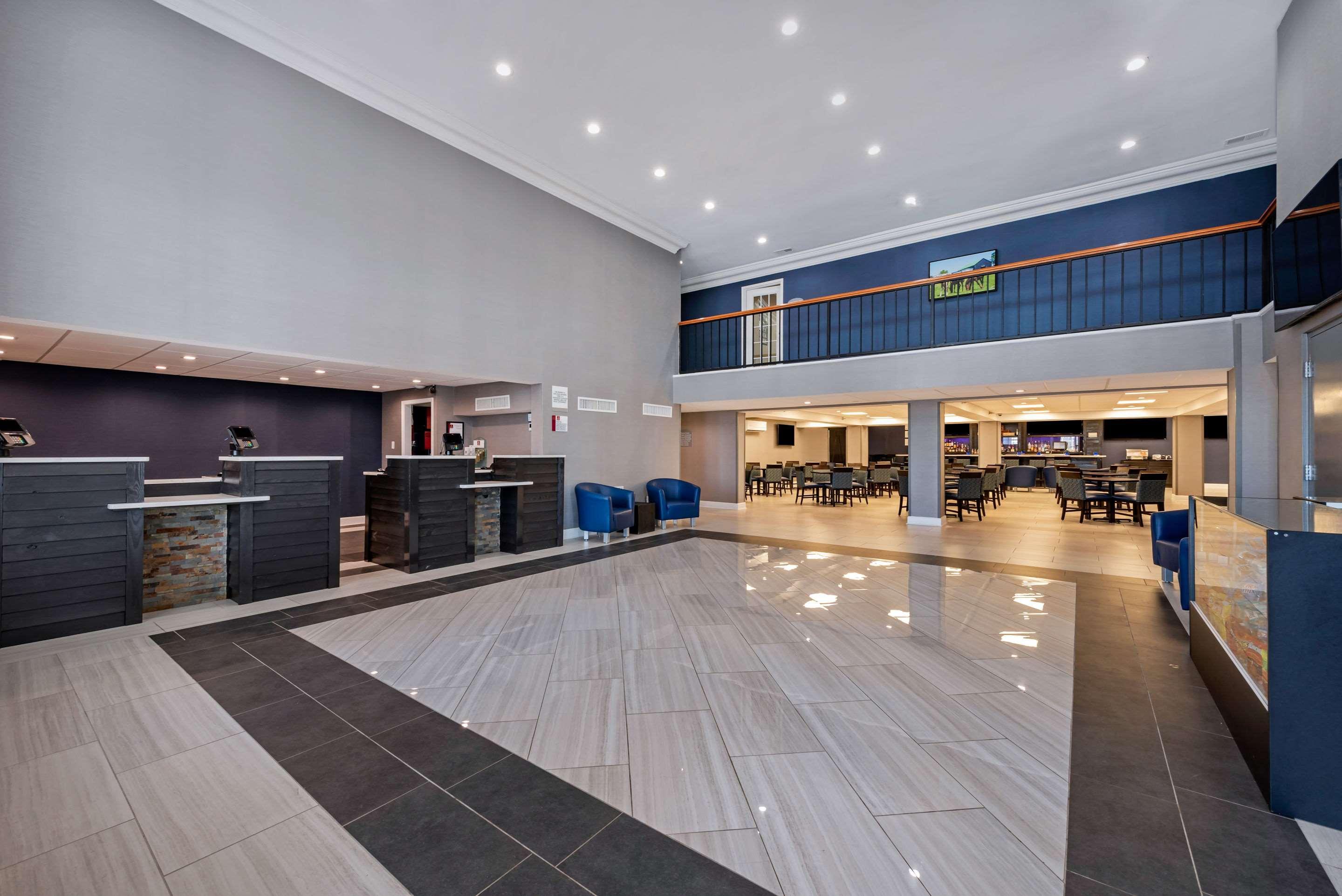 Clarion Hotel Conference Center - North Lexington Ngoại thất bức ảnh