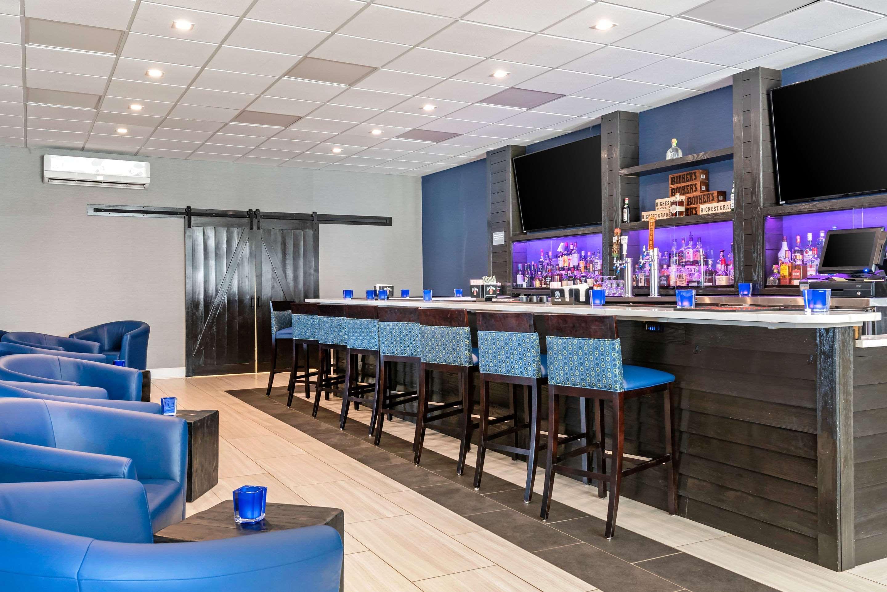 Clarion Hotel Conference Center - North Lexington Ngoại thất bức ảnh