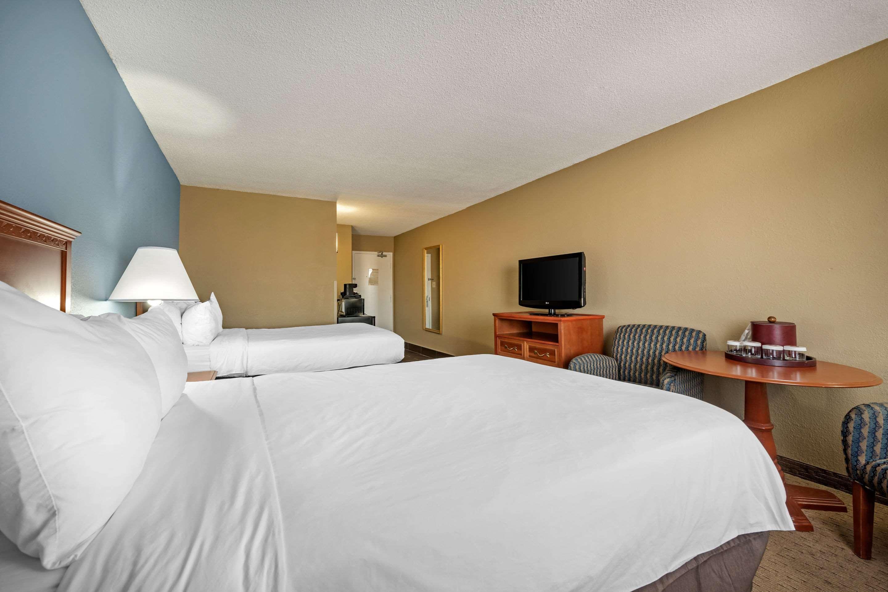 Clarion Hotel Conference Center - North Lexington Ngoại thất bức ảnh