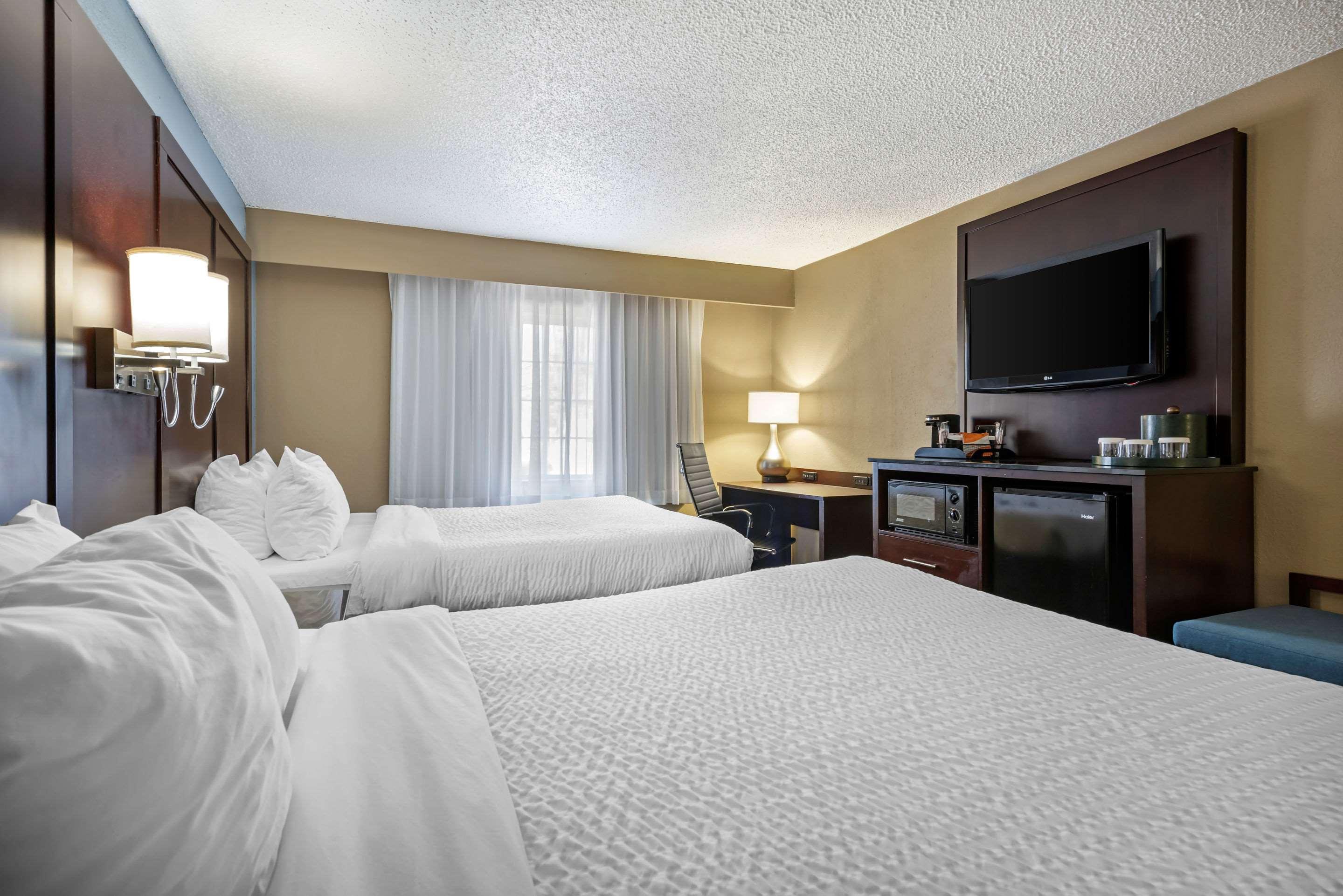 Clarion Hotel Conference Center - North Lexington Ngoại thất bức ảnh
