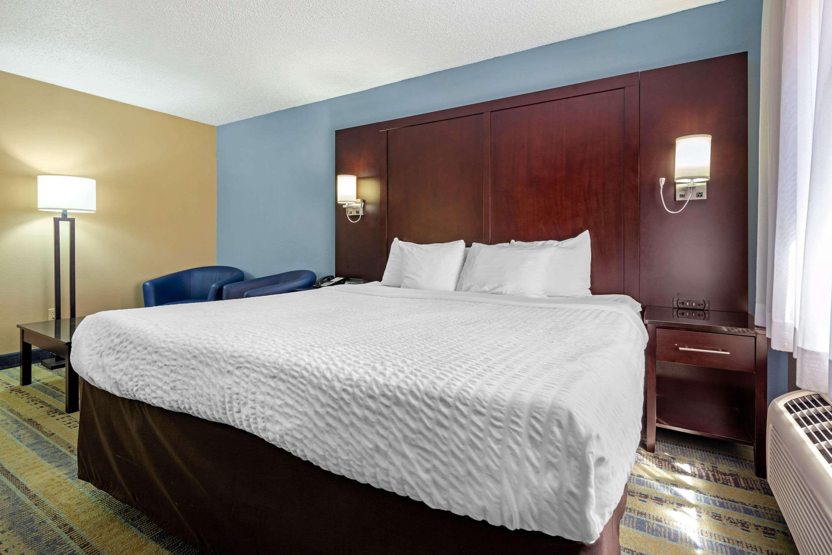 Clarion Hotel Conference Center - North Lexington Ngoại thất bức ảnh