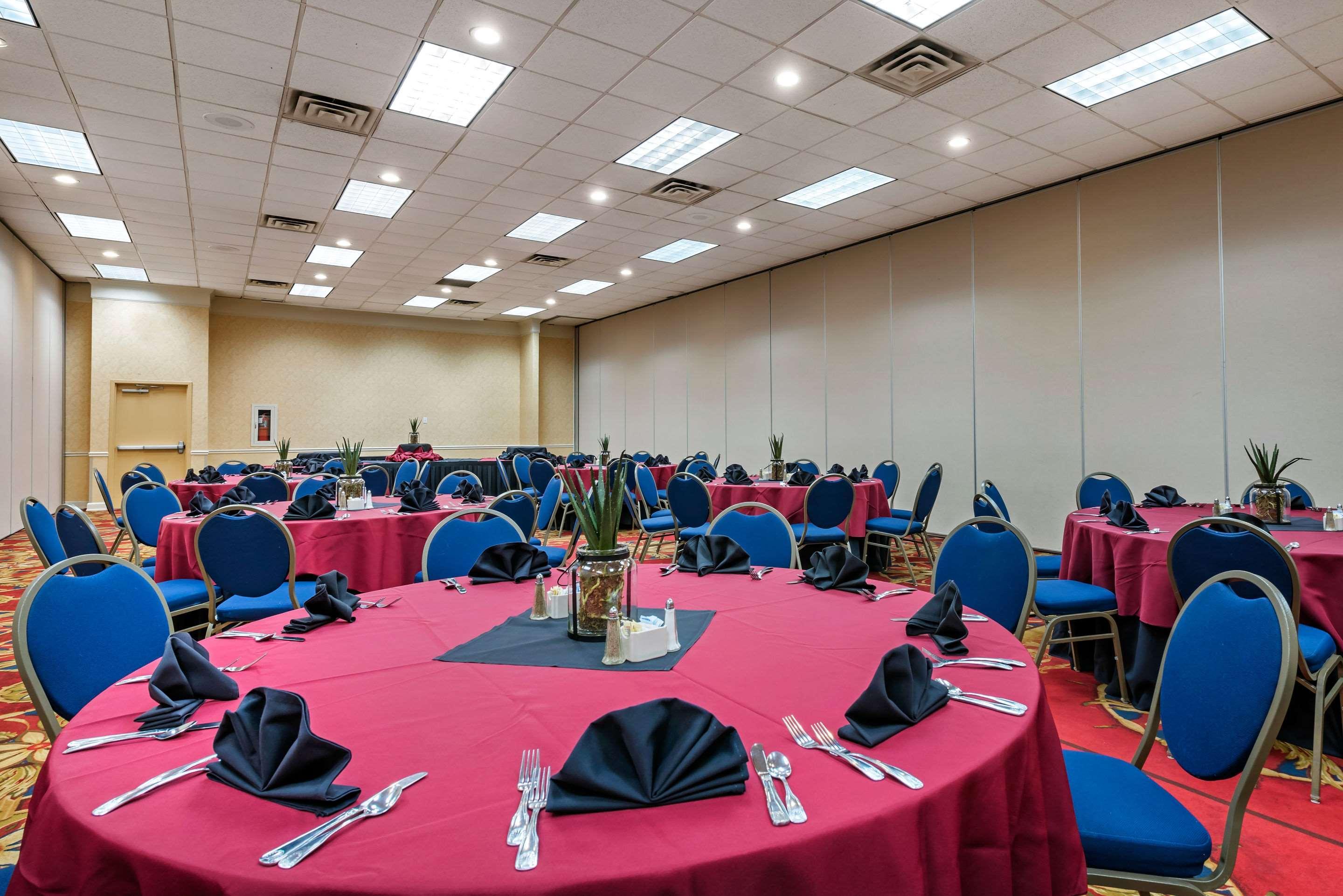 Clarion Hotel Conference Center - North Lexington Ngoại thất bức ảnh