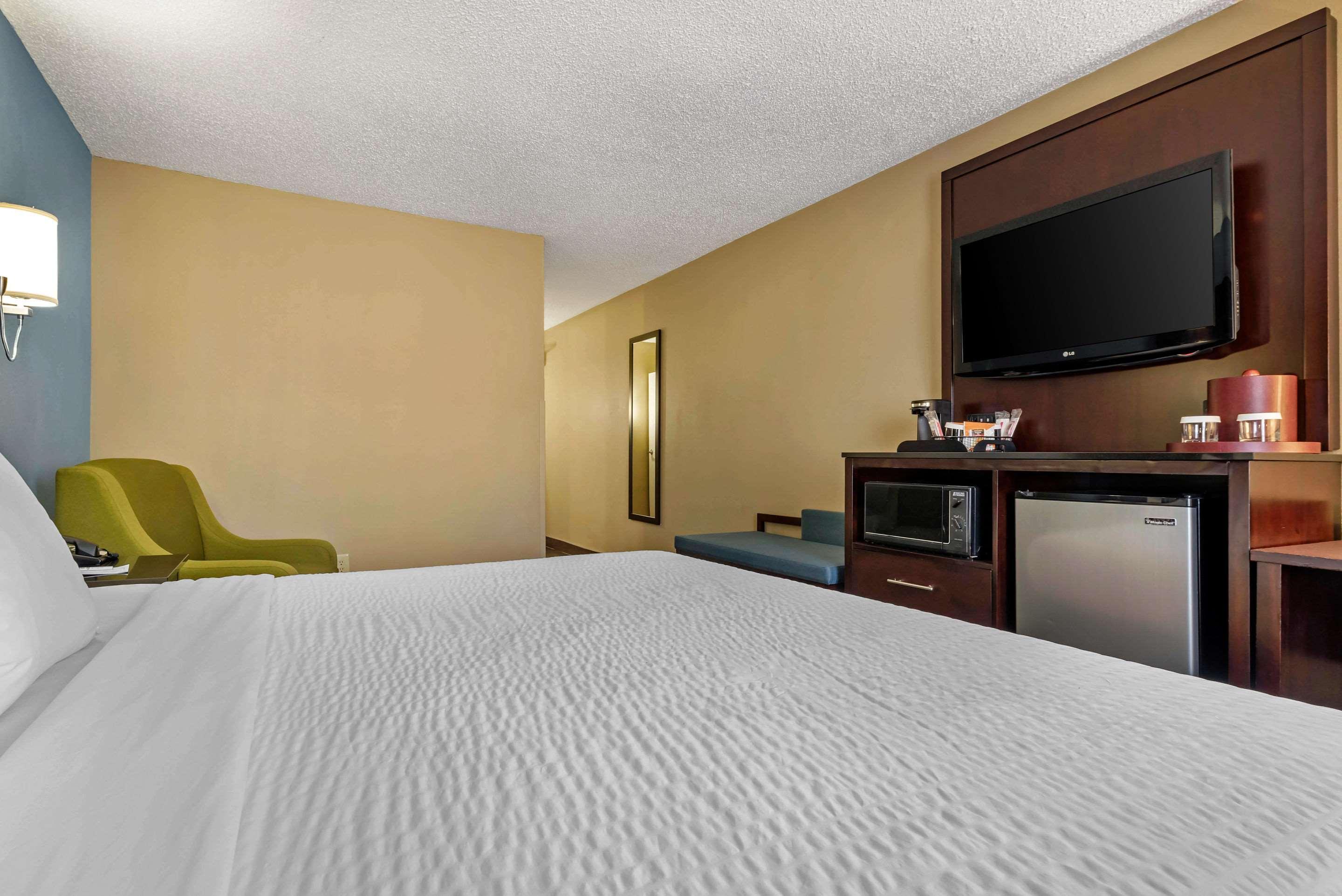 Clarion Hotel Conference Center - North Lexington Ngoại thất bức ảnh