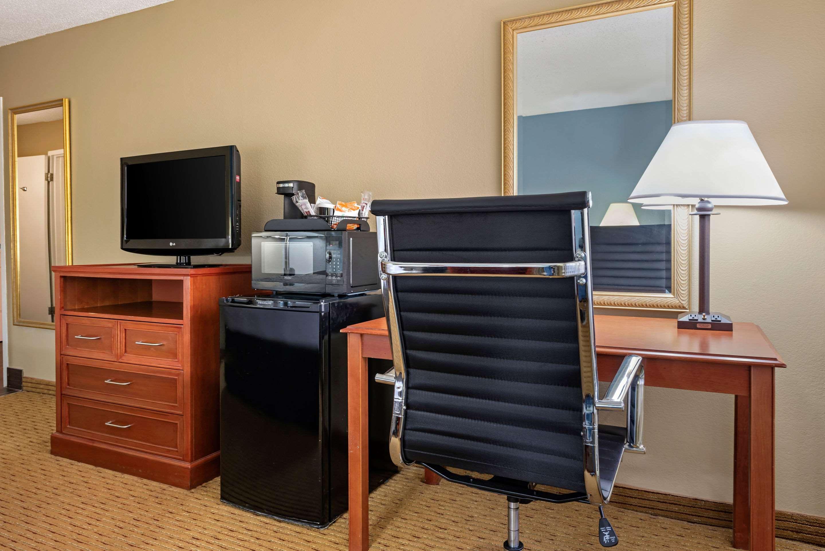 Clarion Hotel Conference Center - North Lexington Ngoại thất bức ảnh